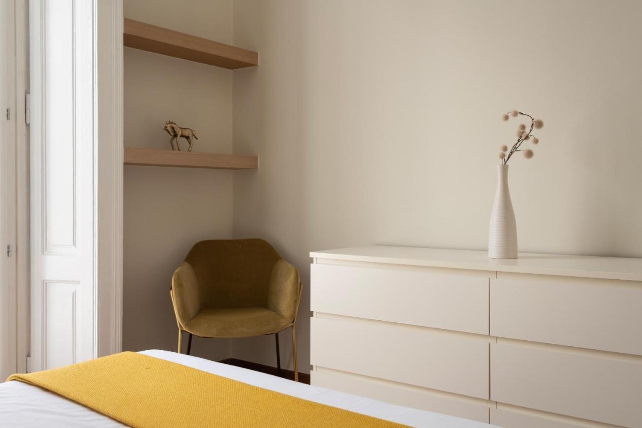 Santa Tecla Living Faravelli 4 Apartment Milan Bagian luar foto