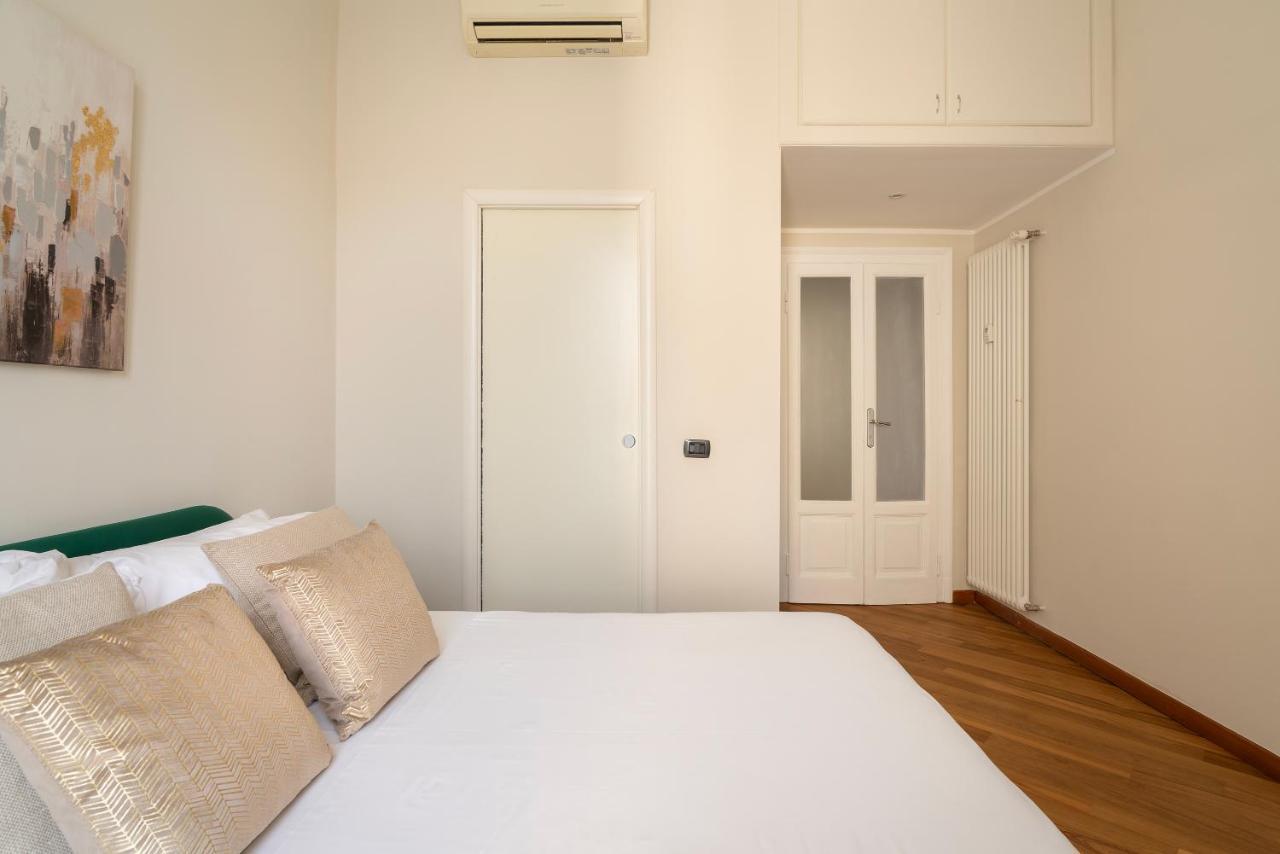 Santa Tecla Living Faravelli 4 Apartment Milan Bagian luar foto
