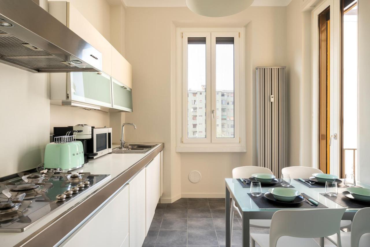 Santa Tecla Living Faravelli 4 Apartment Milan Bagian luar foto